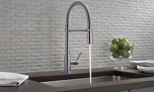 2. Delta Faucet Trinsic Pro Kitchen Sink Faucet with Pull-Down Sprayer