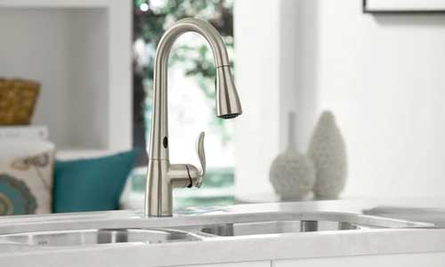 5. Moen Arbor MotionSense Pull-Down Kitchen Faucet