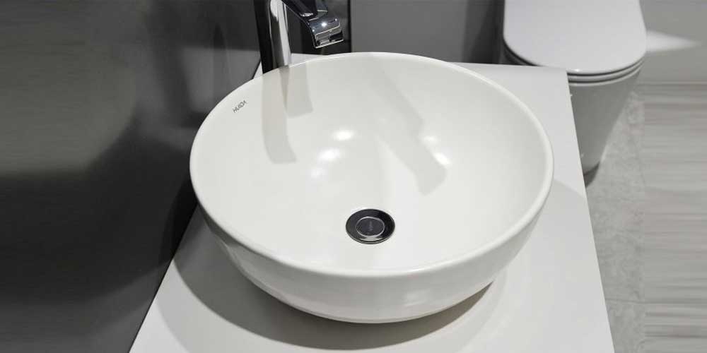 ceramic sink vs porcelain sink