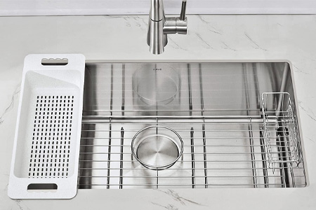 5. ZUHNE 30-inch Single Bowl Undermount Kitchen Sink